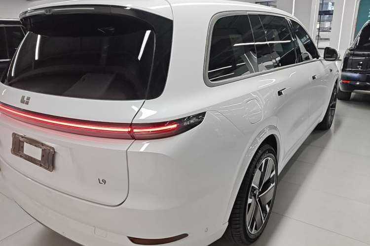 Used Li Auto L9 2025 Ultra Smart Refreshed Edition Rear Right 45 Deg