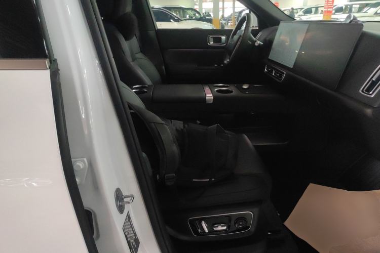 Used Li Auto L9 2025 Ultra Smart Refreshed Edition Right Front Seat