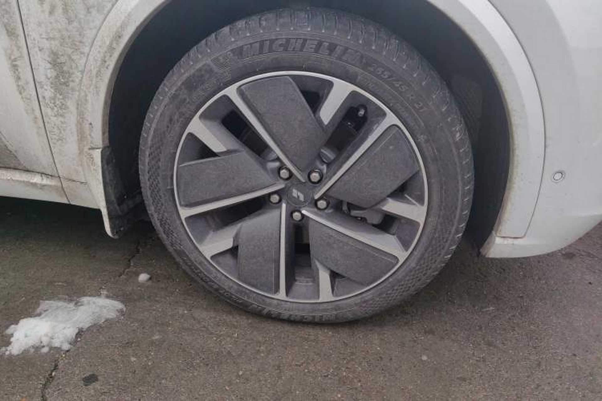 Used Li Auto L9 2025 Pro Smart Refreshed Edition Right Front Wheel Hub