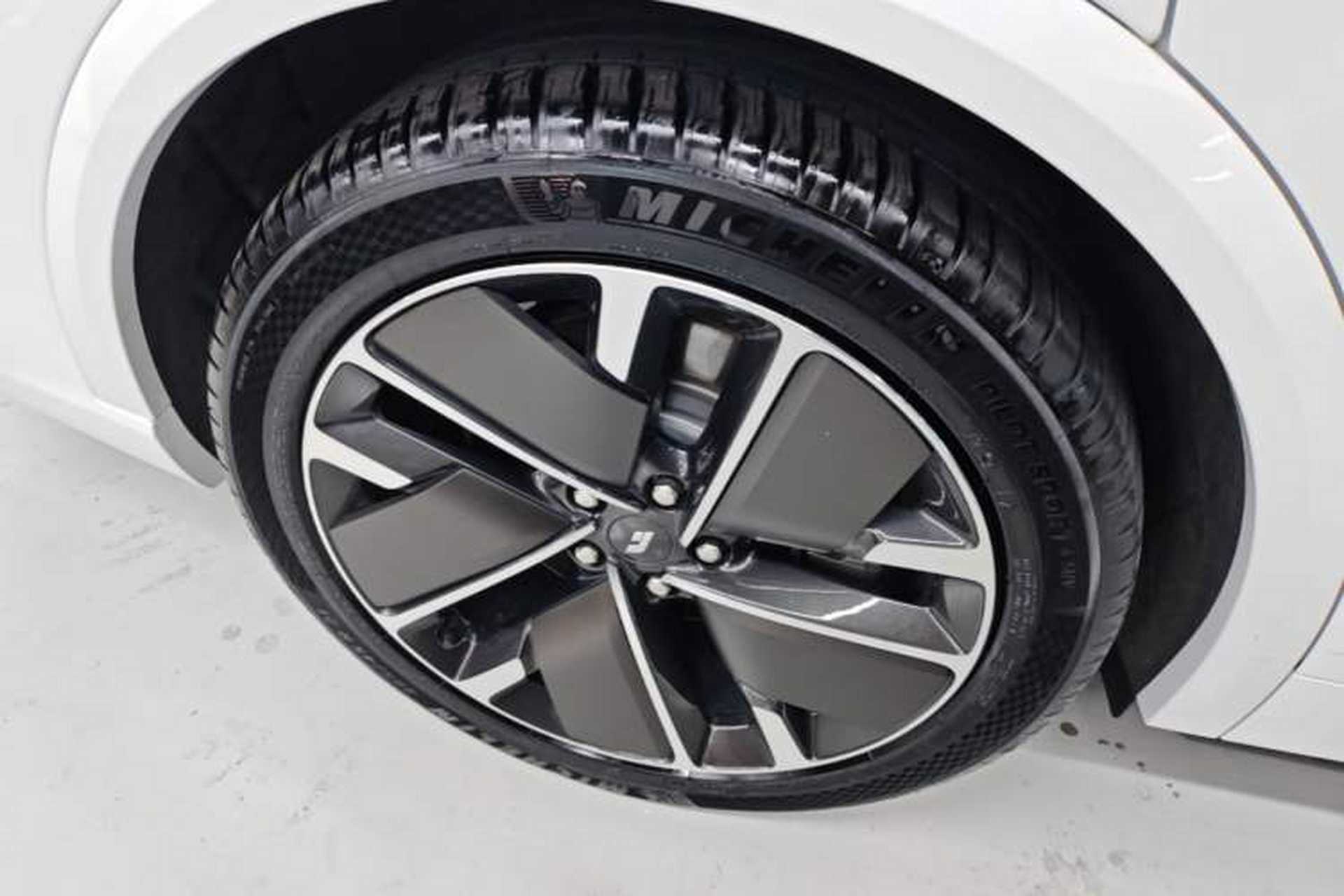Used Li Auto L9 2025 Ultra Smart Refreshed Edition Right Rear Wheel Hub