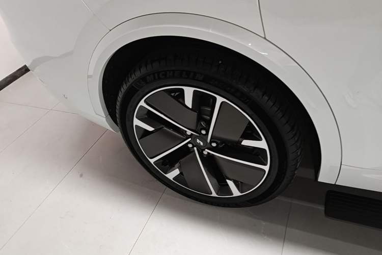 Used Li Auto L9 2025 Ultra Smart Refreshed Edition Right Rear Wheel Hub