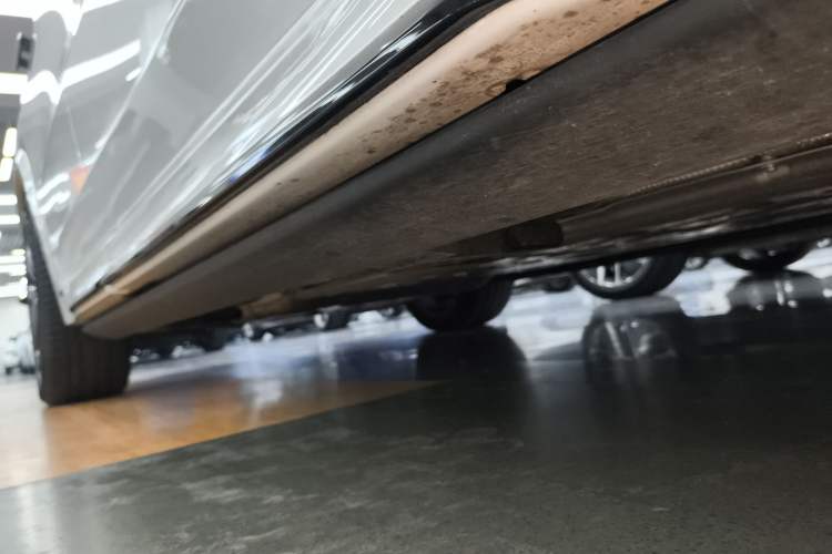 Used Li Auto L9 2025 Ultra Smart Refreshed Edition Right Side Sill