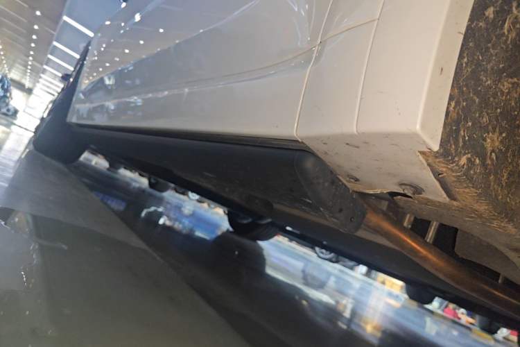 Used Li Auto L9 2025 Ultra Smart Refreshed Edition Right Side Sill