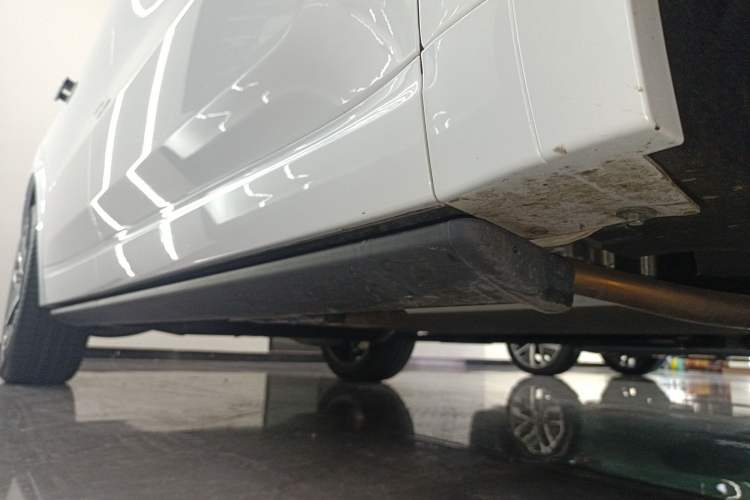 Used Li Auto L9 2025 Ultra Smart Refreshed Edition Right Side Sill
