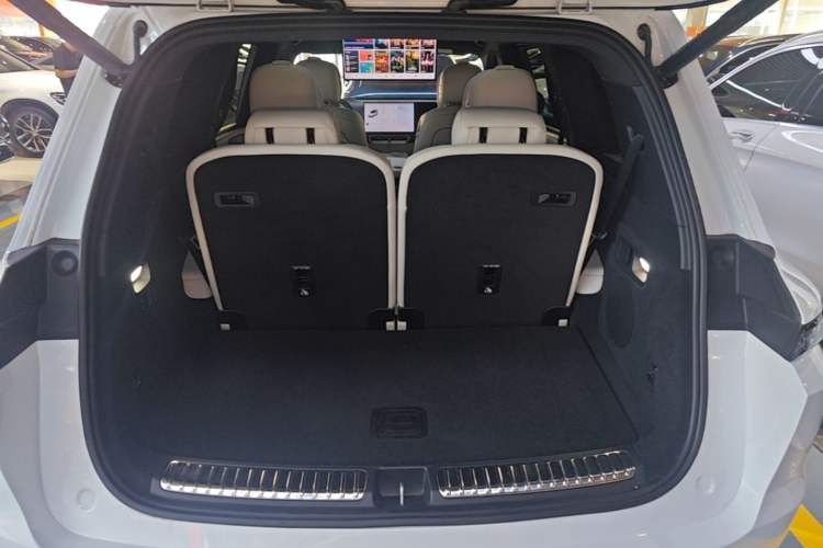 Used Li Auto L9 2025 Ultra Smart Refreshed Edition Trunk