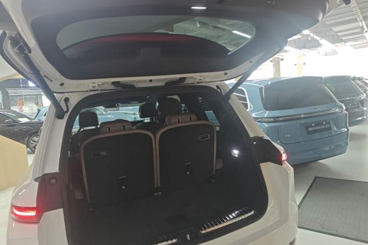 Used Li Auto L9 2025 Ultra Smart Refreshed Edition Trunk