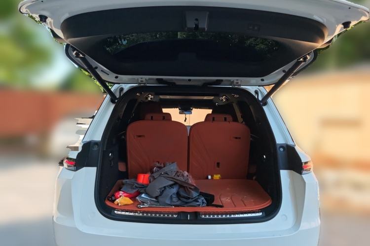Used Li Auto L9 2025 Ultra Smart Refreshed Edition Trunk