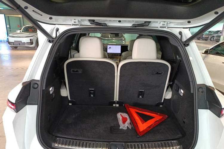 Used Li Auto L9 2025 Ultra Smart Refreshed Edition Trunk