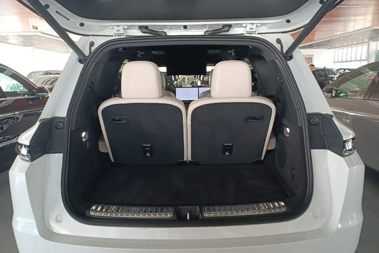 Used Li Auto L9 2025 Ultra Smart Refreshed Edition Trunk