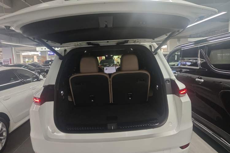 Used Li Auto L9 2025 Ultra Smart Refreshed Edition Trunk