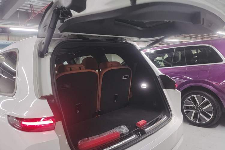 Used Li Auto L9 2025 Ultra Smart Refreshed Edition Trunk