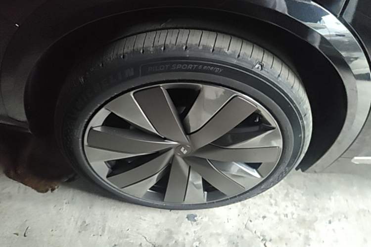 Used Li Auto L9 2026 Model Livis Exterior 5