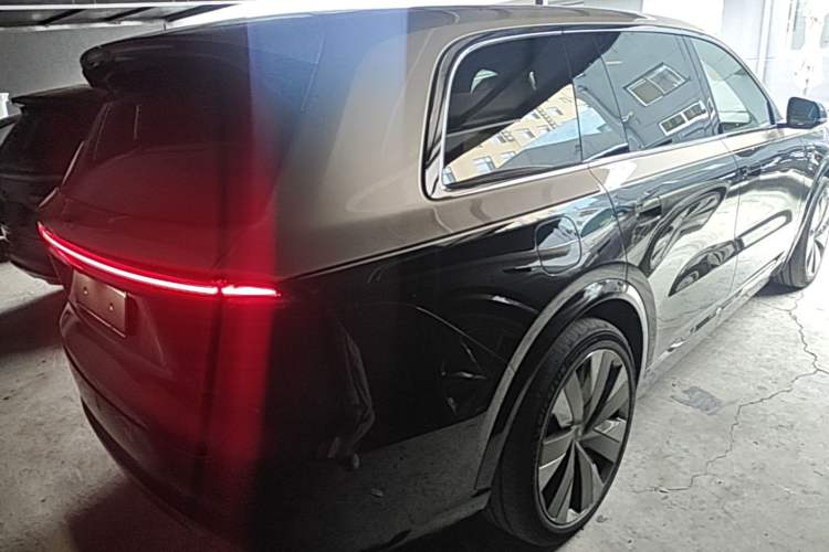 Used Li Auto L9 2026 Model Livis Rear Right 45 Deg