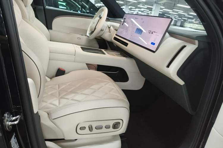 Used Li Auto L9 2026 Model Ultra Right Front Seat