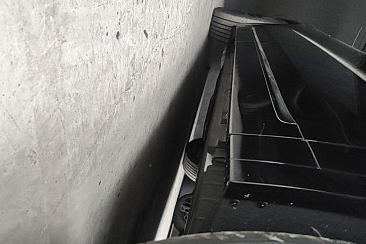 Used Li Auto L9 2026 Model Livis Right Side Sill