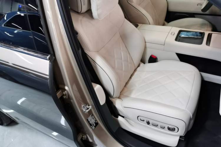 Used Li Auto L9 2026 Model Livis Right Front Seat