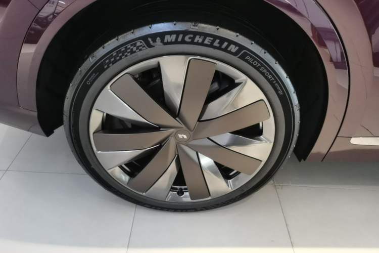 Used Li Auto L9 2026 Model Livis Exterior 5