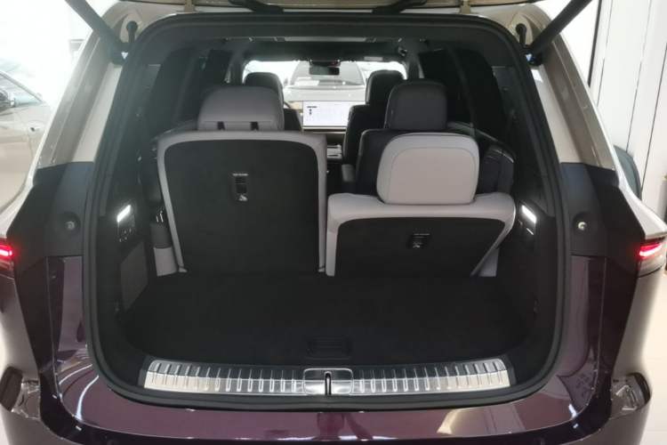 Used Li Auto L9 2026 Model Livis Trunk