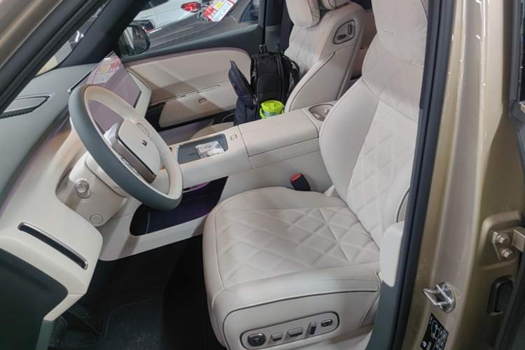 Used Li Auto L9 2026 Model Livis Left Front Seat