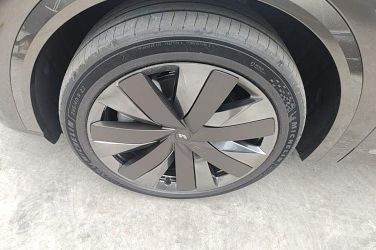 Used Li Auto L9 2026 Model Livis Left Front Wheel Hub