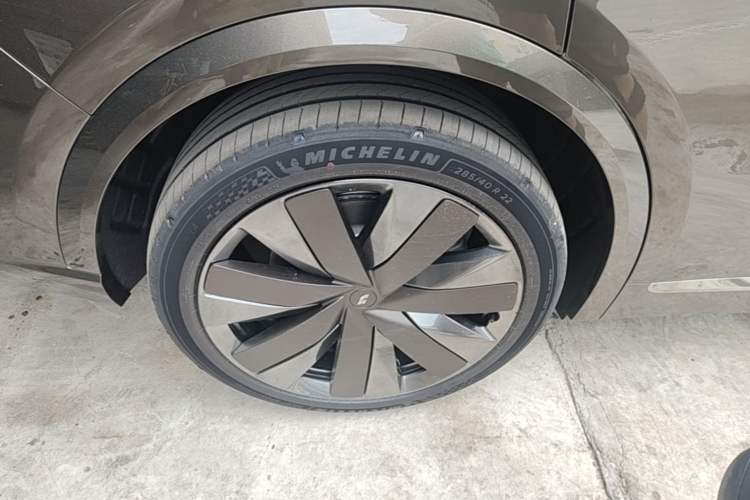 Used Li Auto L9 2026 Model Livis Right Rear Wheel Hub