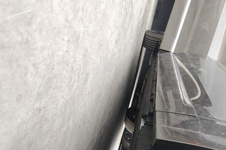 Used Li Auto L9 2026 Model Livis Right Side Sill