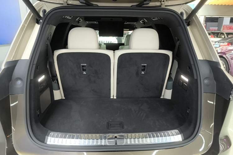 Used Li Auto L9 2026 Model Livis Trunk