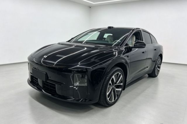 Used Li Auto i6 2025 Model Four-Wheel-Drive Standard Type