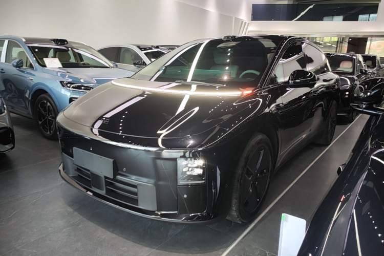 Used Li Auto i6 2025 Model Two-Wheel-Drive Standard Type Guazi used car, China used car export, Used car for sale, Used Li Auto cars, Cheapest cars for sale, Electric vehicle, New energy car