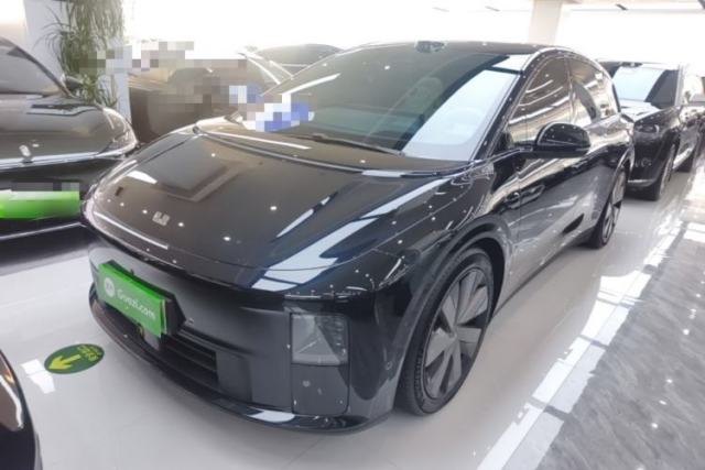 Used Li Auto i6 2025 Model Four-Wheel-Drive Standard Type
