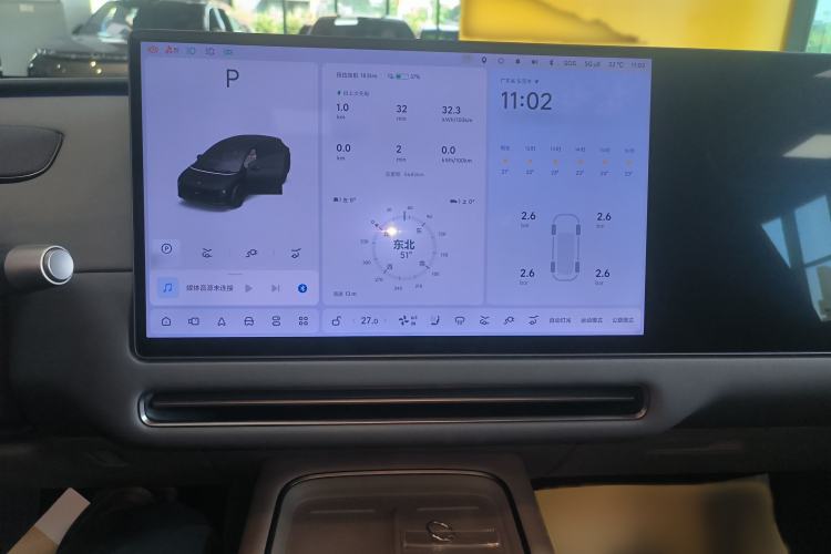 Used Li Auto i6 2025 Model Two-Wheel-Drive Standard Type Audio And AC Panel