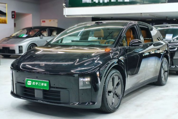 Used Li Auto i6 2025 Model Two-Wheel-Drive Standard Type Guazi used car, China used car export, Used car for sale, Used cars, Cheapest cars for sale