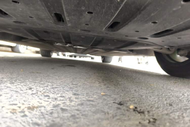Used Li Auto i6 2025 Model Four-Wheel-Drive Standard Type Chassis Front