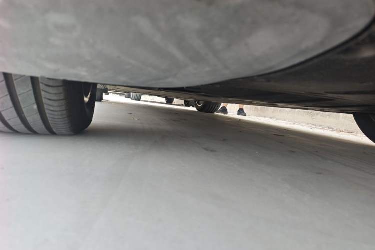 Used Li Auto i6 2025 Model Two-Wheel-Drive Standard Type Chassis Front Right