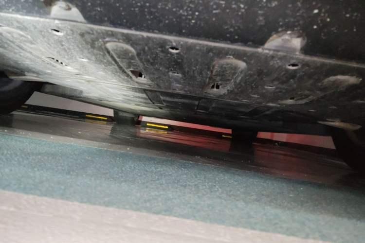 Used Li Auto i6 2025 Model Four-Wheel-Drive Standard Type Chassis Front