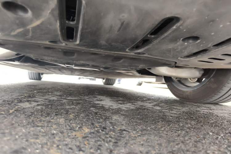 Used Li Auto i6 2025 Model Four-Wheel-Drive Standard Type Chassis Rear
