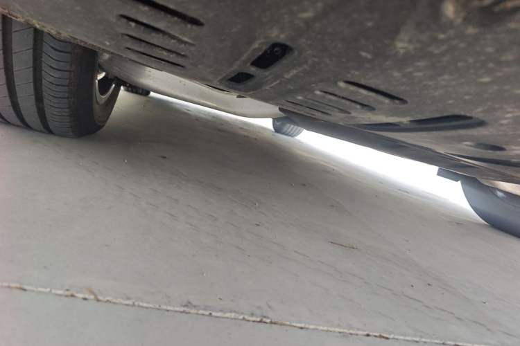 Used Li Auto i6 2025 Model Two-Wheel-Drive Standard Type Chassis Rear Left