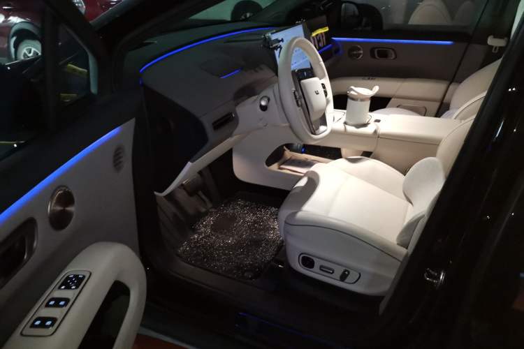 Used Li Auto i6 2025 Model Two-Wheel-Drive Standard Type Driver Seat
