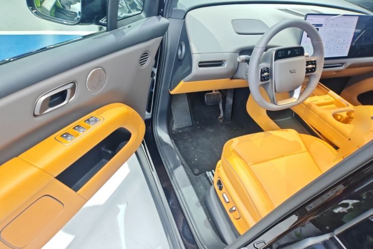 Used Li Auto i6 2025 Model Two-Wheel-Drive Standard Type Driver Seat