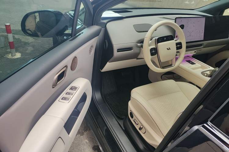 Used Li Auto i6 2025 Model Two-Wheel-Drive Standard Type Driver Seat