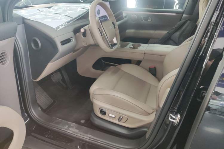 Used Li Auto i6 2025 Model Two-Wheel-Drive Standard Type Driver Seat