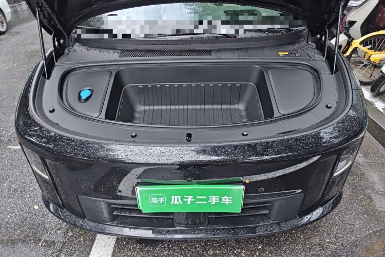 Used Li Auto i6 2025 Model Two-Wheel-Drive Standard Type Engine Bay