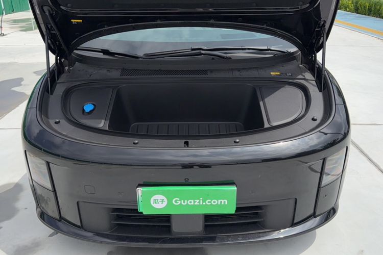 Used Li Auto i6 2025 Model Two-Wheel-Drive Standard Type Engine Bay