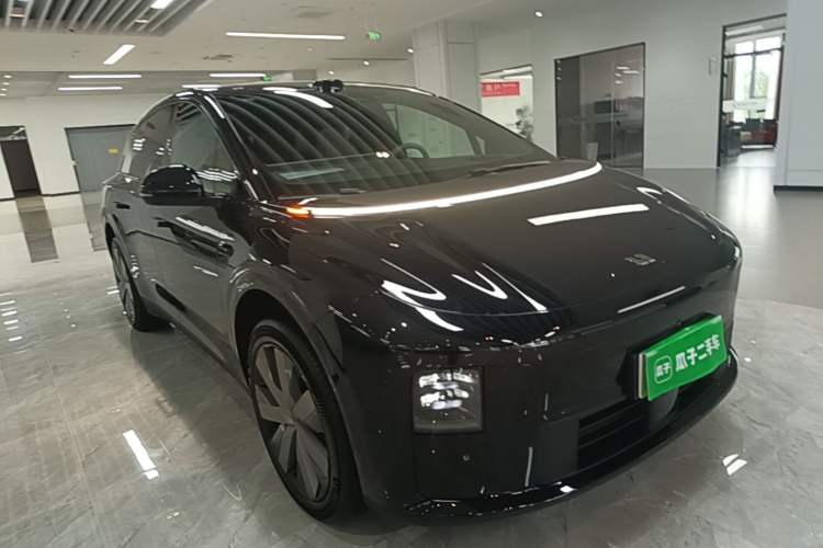Used Li Auto i6 2025 Model Two-Wheel-Drive Standard Type Exterior 1