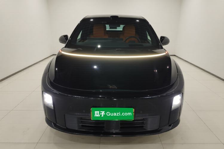 Used Li Auto i6 2025 Model Four-Wheel-Drive Standard Type Exterior 1