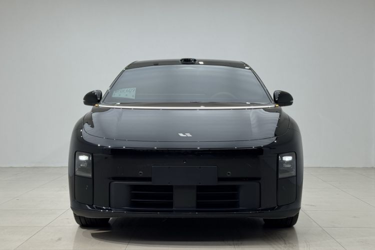 Used Li Auto i6 2025 Model Four-Wheel-Drive Standard Type Exterior 3