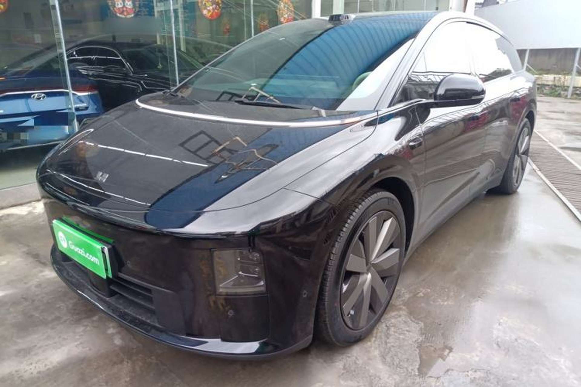 Used Li Auto i6 2025 Model Four-Wheel-Drive Standard Type Front Left 45 Deg