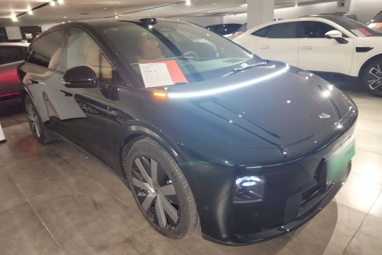Used Li Auto i6 2025 Model Four-Wheel-Drive Standard Type Front Right 45 Deg