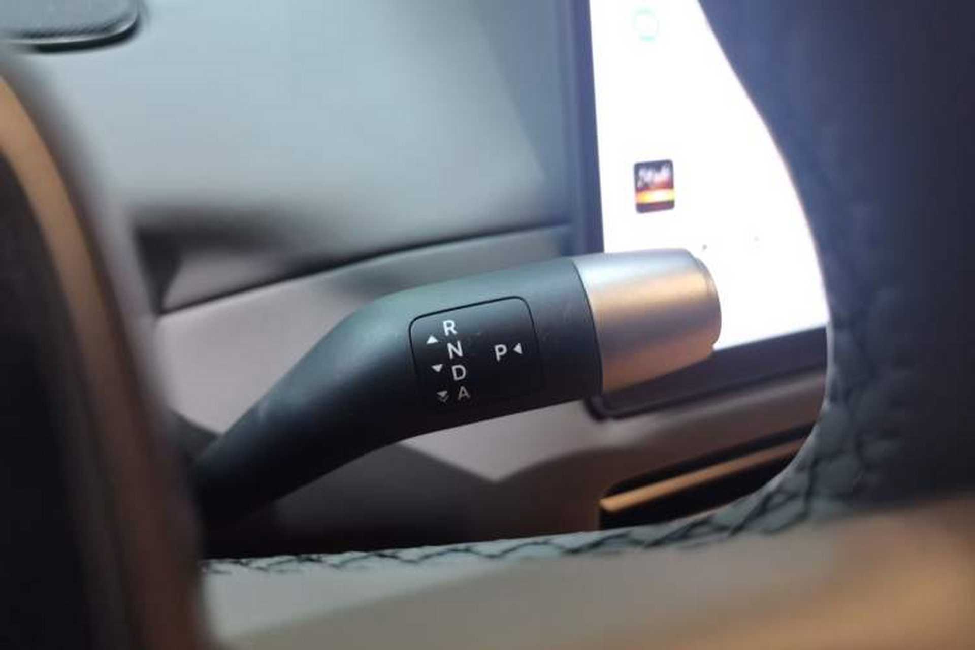 Used Li Auto i6 2025 Model Four-Wheel-Drive Standard Type Gear Lever