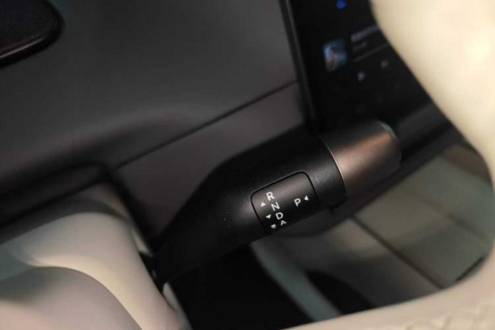 Used Li Auto i6 2025 Model Two-Wheel-Drive Standard Type Gear Lever